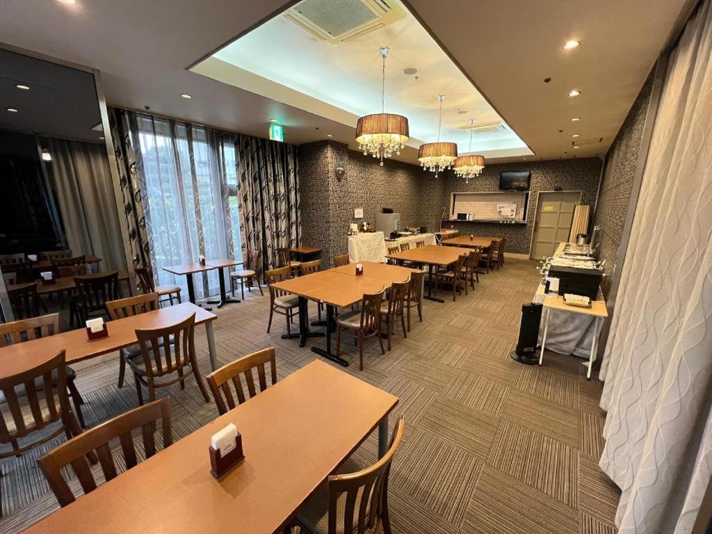 Royal Hotel Uohachi Тойота Экстерьер фото
